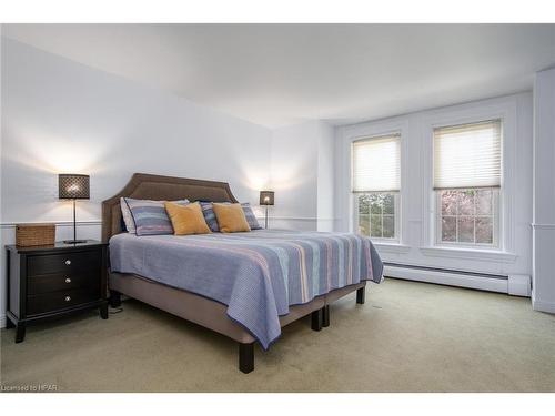 104 Goderich Street E, Seaforth, ON - Indoor Photo Showing Bedroom