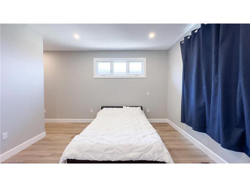 138 Severn Drive, Goderich, ON - Indoor Photo Showing Bedroom