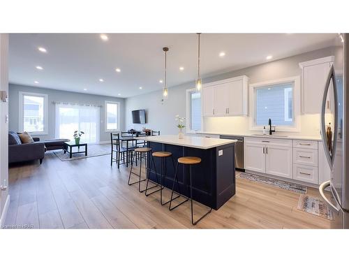 138 Severn Drive, Goderich, ON - Indoor Photo Showing Kitchen With Upgraded Kitchen