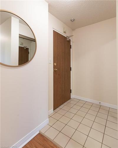 103-11 Cobourg Street, Stratford, ON - Indoor Photo Showing Bedroom