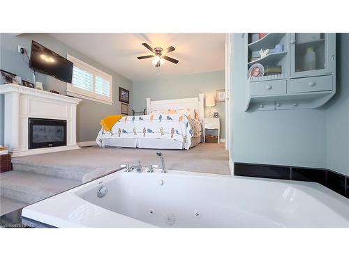 210 South Street, Goderich, ON - Indoor Photo Showing Bedroom