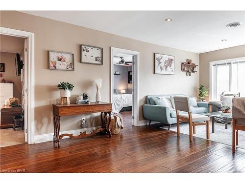 152 St Patrick Street, Stratford, ON - Indoor Photo Showing Living Room