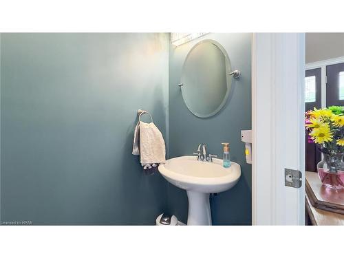 111 Market Street, Seaforth, ON - Indoor Photo Showing Bathroom