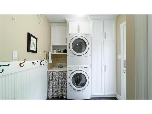 111 Market Street, Seaforth, ON - Indoor Photo Showing Laundry Room