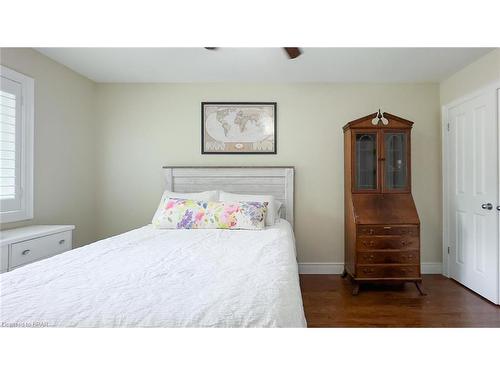 111 Market Street, Seaforth, ON - Indoor Photo Showing Bedroom