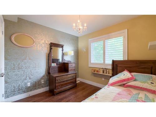 111 Market Street, Seaforth, ON - Indoor Photo Showing Bedroom