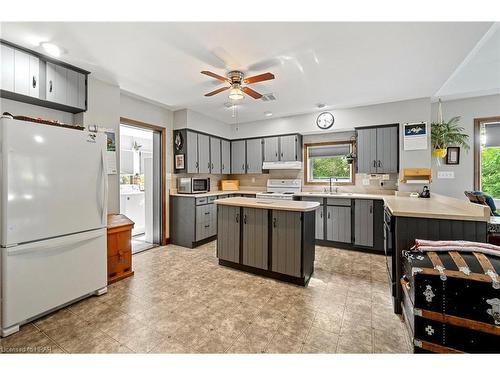 155 Quebec Street, Goderich, ON - Indoor Photo Showing Kitchen With Double Sink