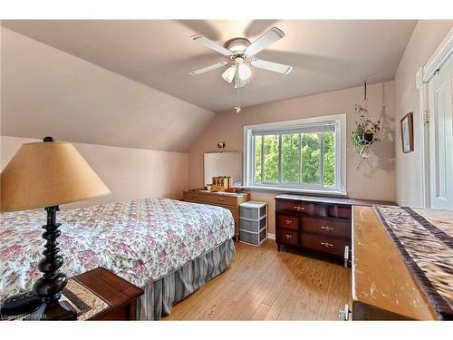 155 Quebec Street, Goderich, ON - Indoor Photo Showing Bedroom