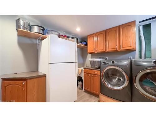 34 Cambria Road N, Goderich, ON - Indoor Photo Showing Laundry Room