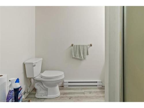 101 King Street N, Harriston, ON - Indoor Photo Showing Bathroom