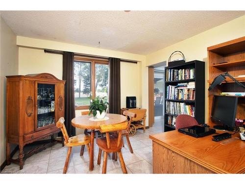 1190 O'Loane Avenue, Stratford, ON - Indoor Photo Showing Dining Room