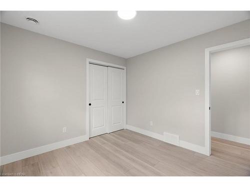 135 Victoria Avenue E, Crediton, ON - Indoor Photo Showing Other Room