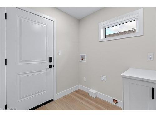 135 Victoria Avenue E, Crediton, ON - Indoor Photo Showing Other Room