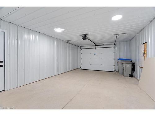 135 Victoria Avenue E, Crediton, ON - Indoor Photo Showing Garage