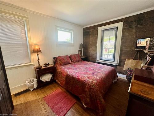 272 Albert Street, Stratford, ON - Indoor Photo Showing Bedroom