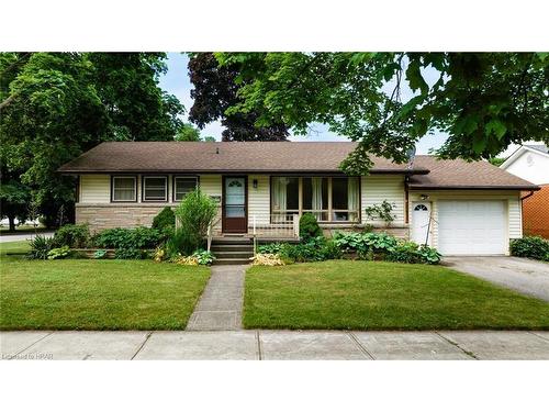 192 Mary Street, Goderich, ON - Outdoor With Facade