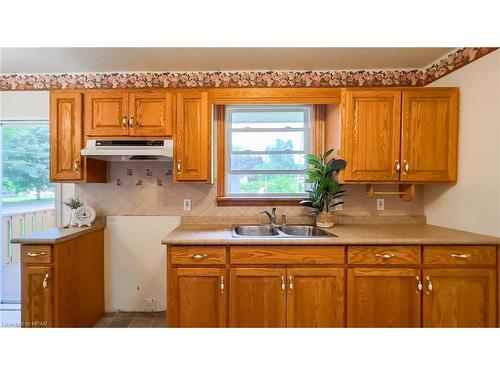 192 Mary Street, Goderich, ON - Indoor Photo Showing Kitchen With Double Sink