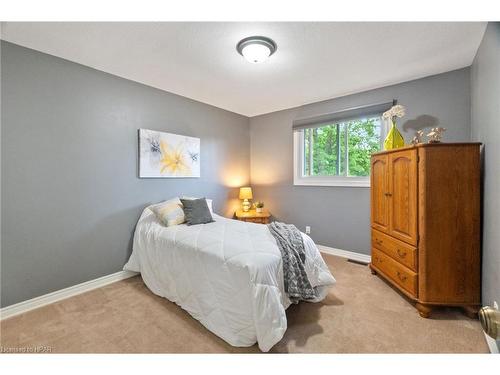 186 Rich Street, Goderich, ON - Indoor Photo Showing Bedroom