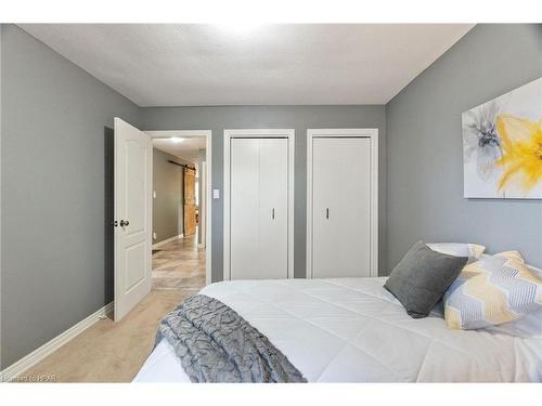 186 Rich Street, Goderich, ON - Indoor Photo Showing Bedroom