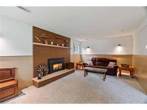 186 Rich Street, Goderich, ON - Indoor With Fireplace