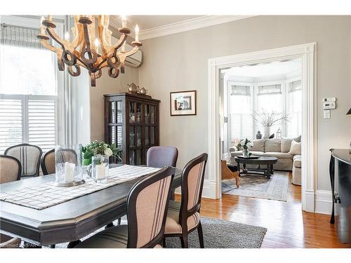 94 Hibernia Street, Stratford, ON - Indoor Photo Showing Dining Room