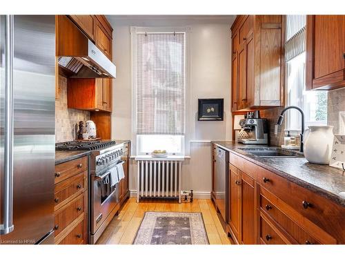 94 Hibernia Street, Stratford, ON - Indoor Photo Showing Kitchen