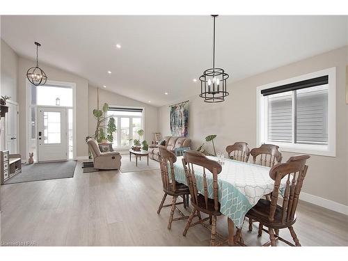 234 Matheson Drive, Mitchell, ON - Indoor Photo Showing Dining Room