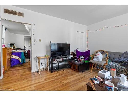 84-86 Rebecca Street, Stratford, ON - Indoor Photo Showing Living Room