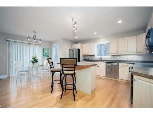 15 Highland Court, St. Marys, ON - Indoor Photo Showing Kitchen