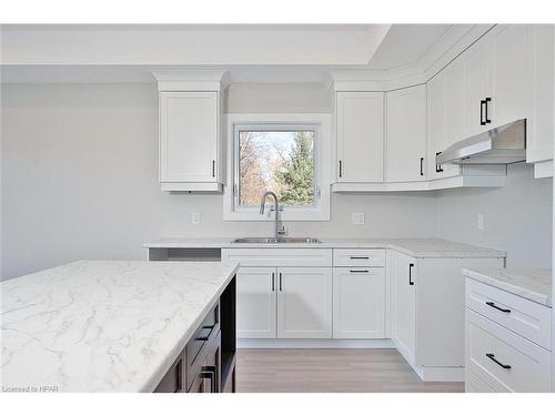 24 Nelson Street, Mitchell, ON - Indoor Photo Showing Kitchen