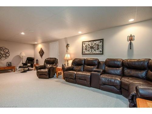 3347 164 Road, West Perth, ON - Indoor Photo Showing Living Room