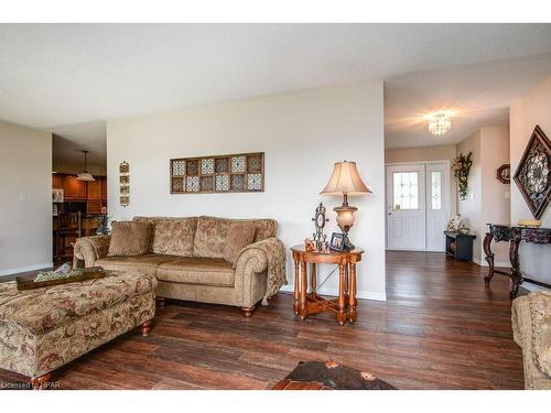 3347 164 Road, West Perth, ON - Indoor Photo Showing Living Room