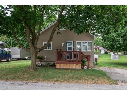 51 Dunlop Street, Clinton, ON - Outdoor