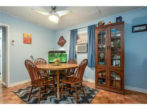 51 Dunlop Street, Clinton, ON - Indoor Photo Showing Dining Room