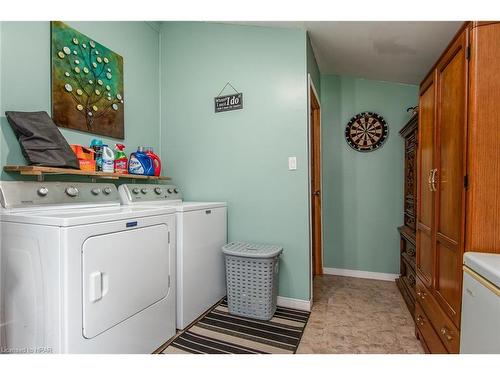 51 Dunlop Street, Clinton, ON - Indoor Photo Showing Laundry Room