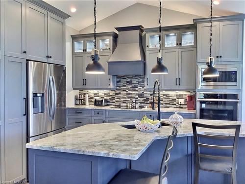 95 South Street, Port Albert, ON - Indoor Photo Showing Kitchen With Upgraded Kitchen