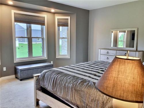 95 South Street, Port Albert, ON - Indoor Photo Showing Bedroom