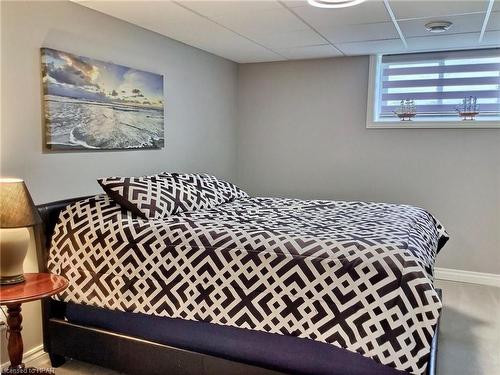 95 South Street, Port Albert, ON - Indoor Photo Showing Bedroom