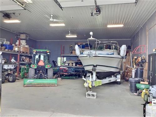 95 South Street, Port Albert, ON - Indoor Photo Showing Garage