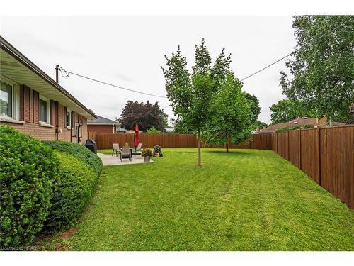 224 Irving Place, London, ON - Outdoor With Backyard