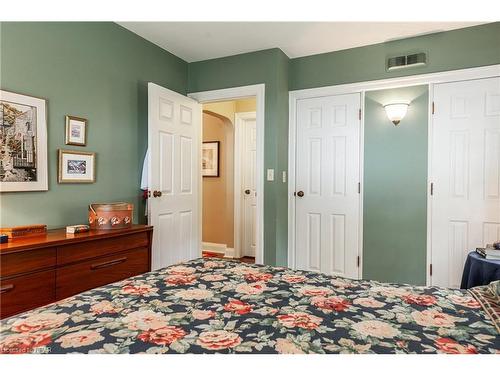 44 Haig Street, Stratford, ON - Indoor Photo Showing Bedroom