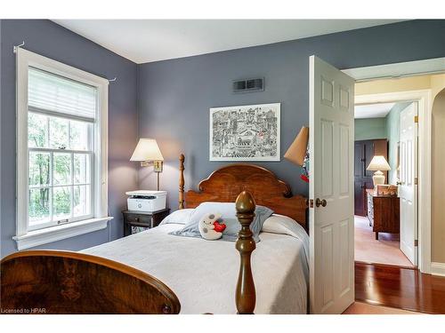 44 Haig Street, Stratford, ON - Indoor Photo Showing Bedroom