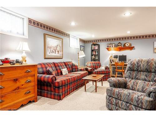 44 Haig Street, Stratford, ON - Indoor Photo Showing Living Room