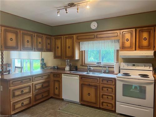 734 Josephine Street N, Wingham, ON - Indoor Photo Showing Kitchen With Double Sink