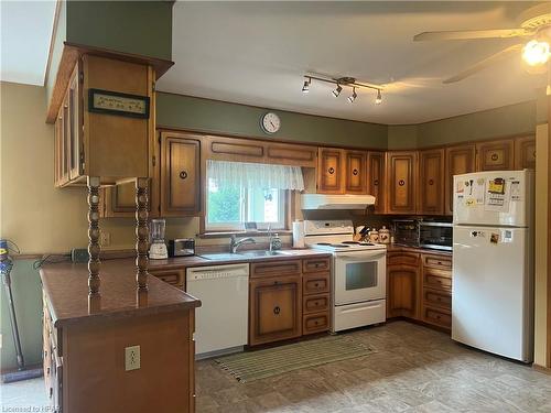 734 Josephine Street N, Wingham, ON - Indoor Photo Showing Kitchen