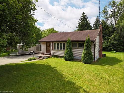 46 Blenheim Street, Mitchell, ON - Outdoor