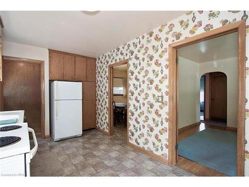 46 Blenheim Street, Mitchell, ON - Indoor Photo Showing Kitchen