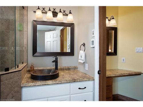 69625 Victoria Drive, Centralia, ON - Indoor Photo Showing Bathroom