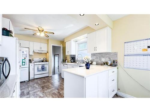 141 St Andrew Street, Mitchell, ON - Indoor Photo Showing Kitchen