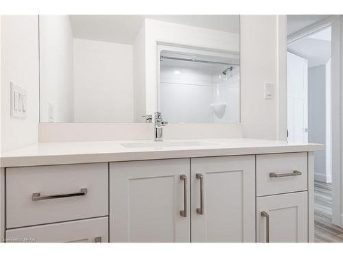 70 Deer Ridge Lane, Bayfield, ON - Indoor Photo Showing Bathroom